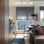 아파트 Urban Premium Sokolska 30a Towers - No 58 - 2 Free Garages, Gym & Sauna