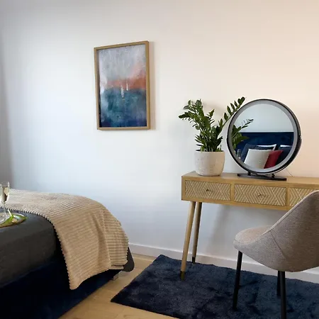 Urban Premium Sokolska 30a Towers No 58, 2 Free Garages, Gym & Sauna, Self Check-in Apartment