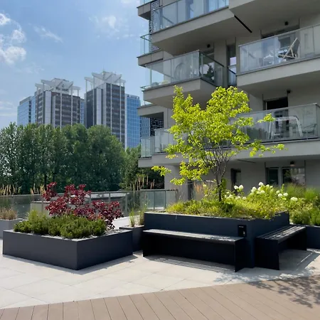 아파트 Urban Premium Sokolska 30a Towers - No 58 - 2 Free Garages, Gym & Sauna *