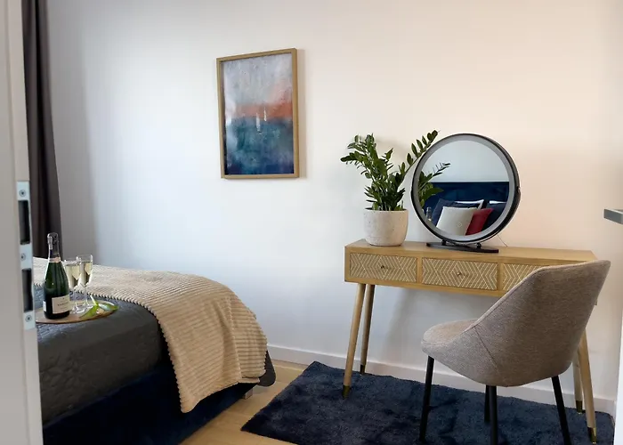 Urban Premium Sokolska 30a Towers No 58, 2 Free Garages, Gym & Sauna, Self Check-in Appartement