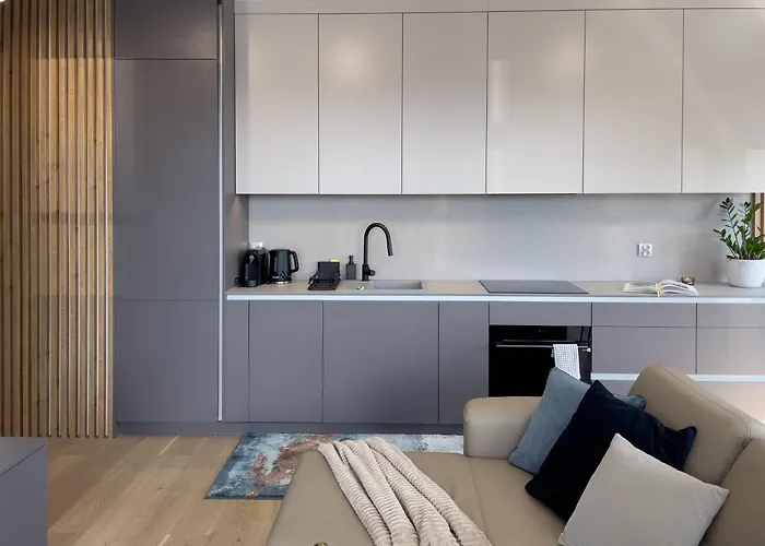 Apartamento Urban Premium Sokolska 30a Towers No 58, 2 Free Garages, Gym & Sauna, Self Check-in *